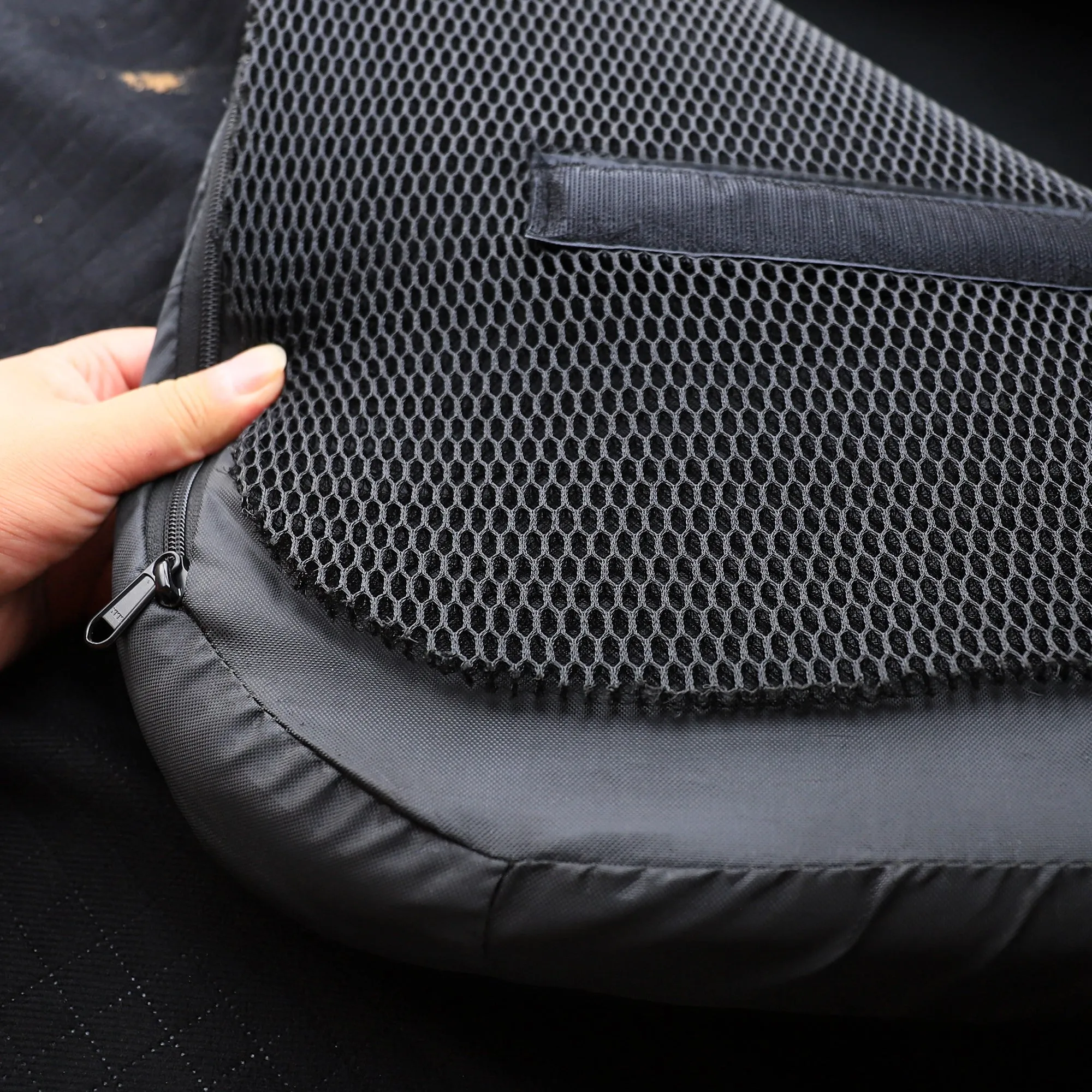 Naturnest Sirius 1 Plus Clamshell Rooftop Tent