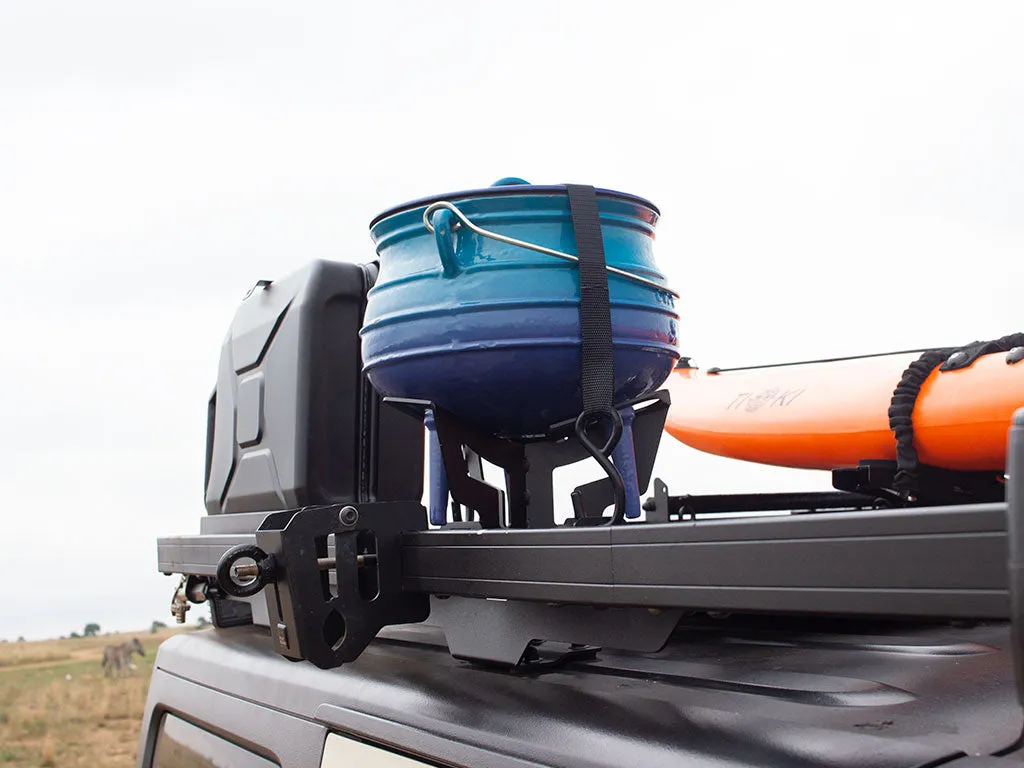 Potjie Pot/Dutch Oven AND Carrier - by Front Runner