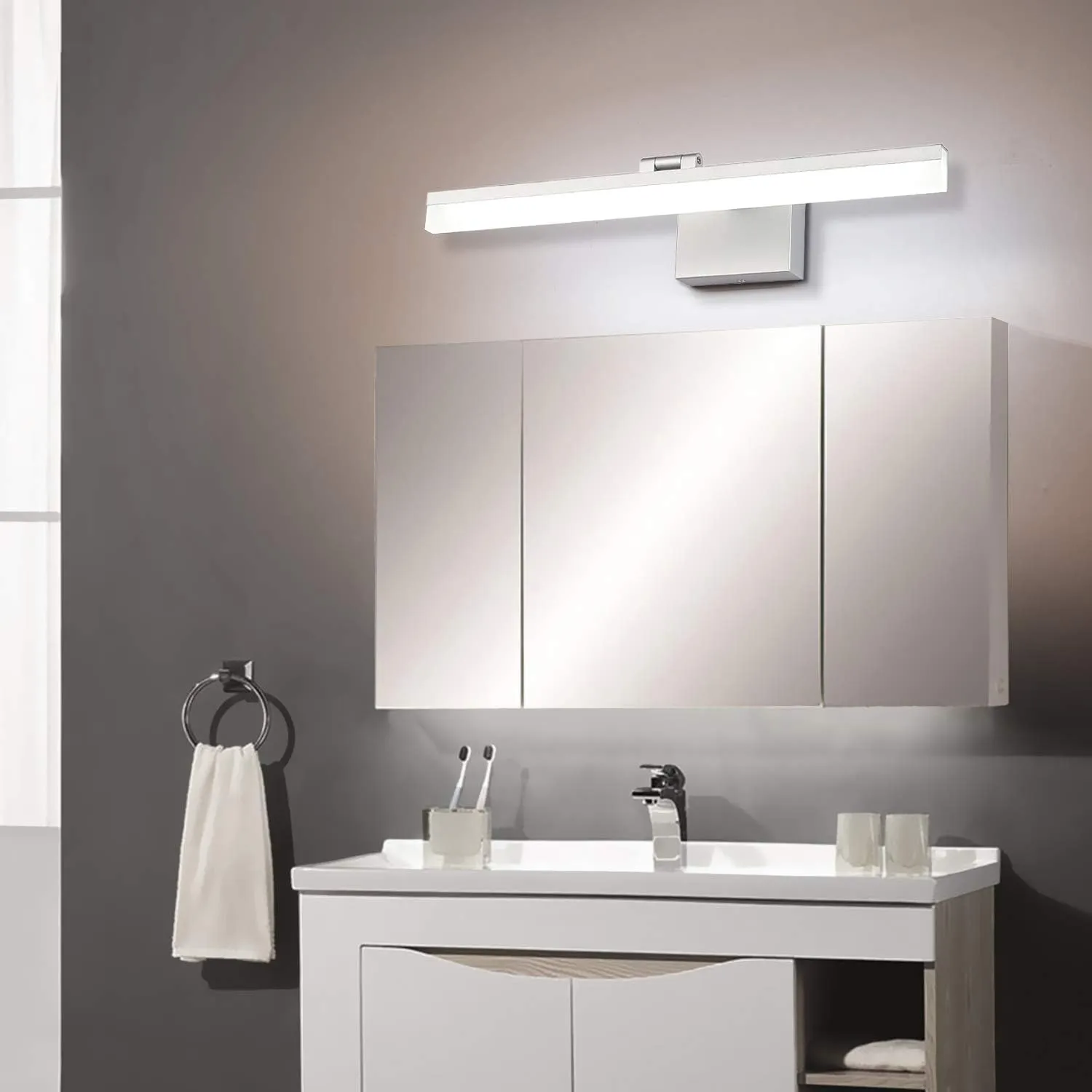 SOLFART Modern Dimmable Vanity Light Fixtures Silver Aluminum for Bathroom Wall Light 5500K LED Rotatable Light Bar