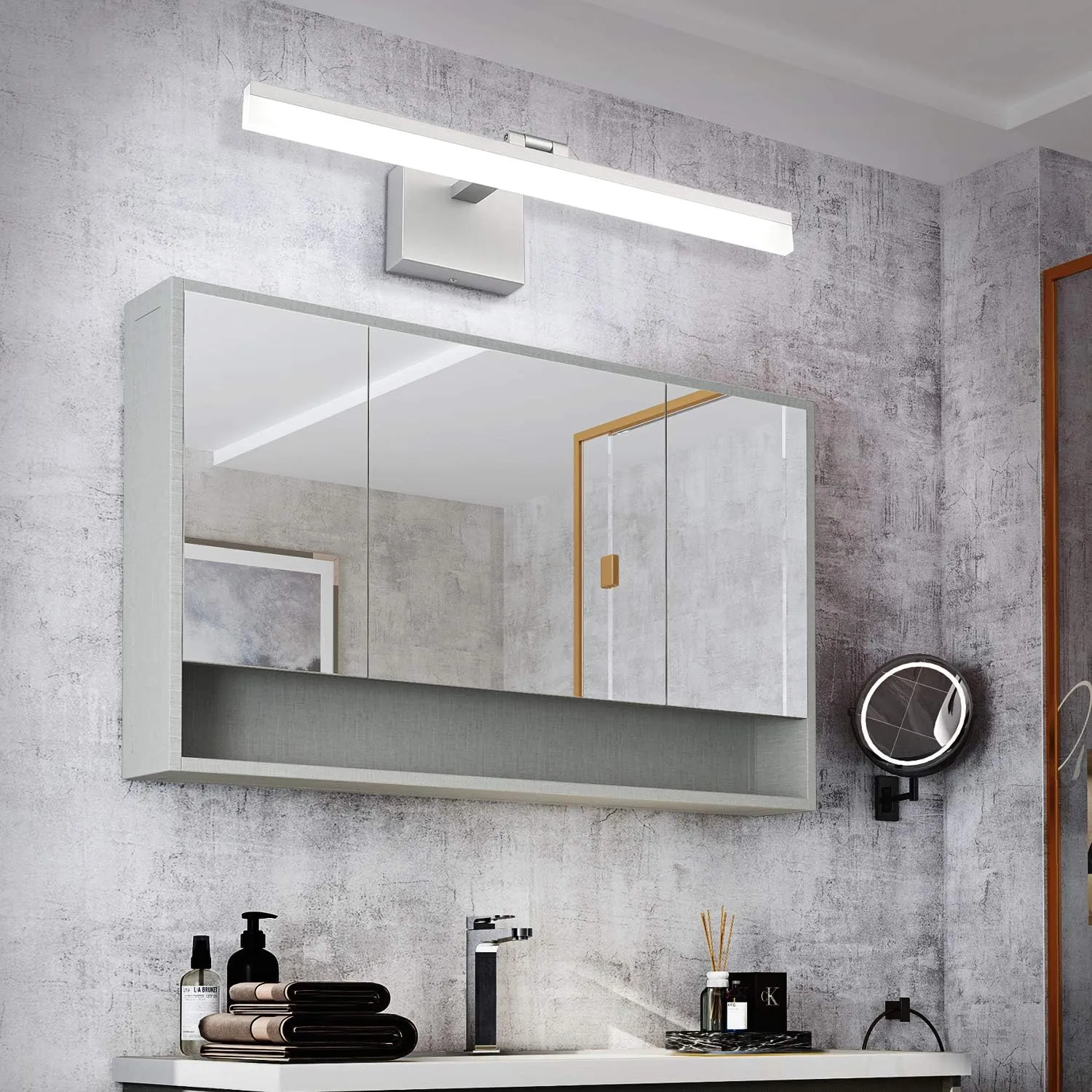 SOLFART Modern Dimmable Vanity Light Fixtures Silver Aluminum for Bathroom Wall Light 5500K LED Rotatable Light Bar