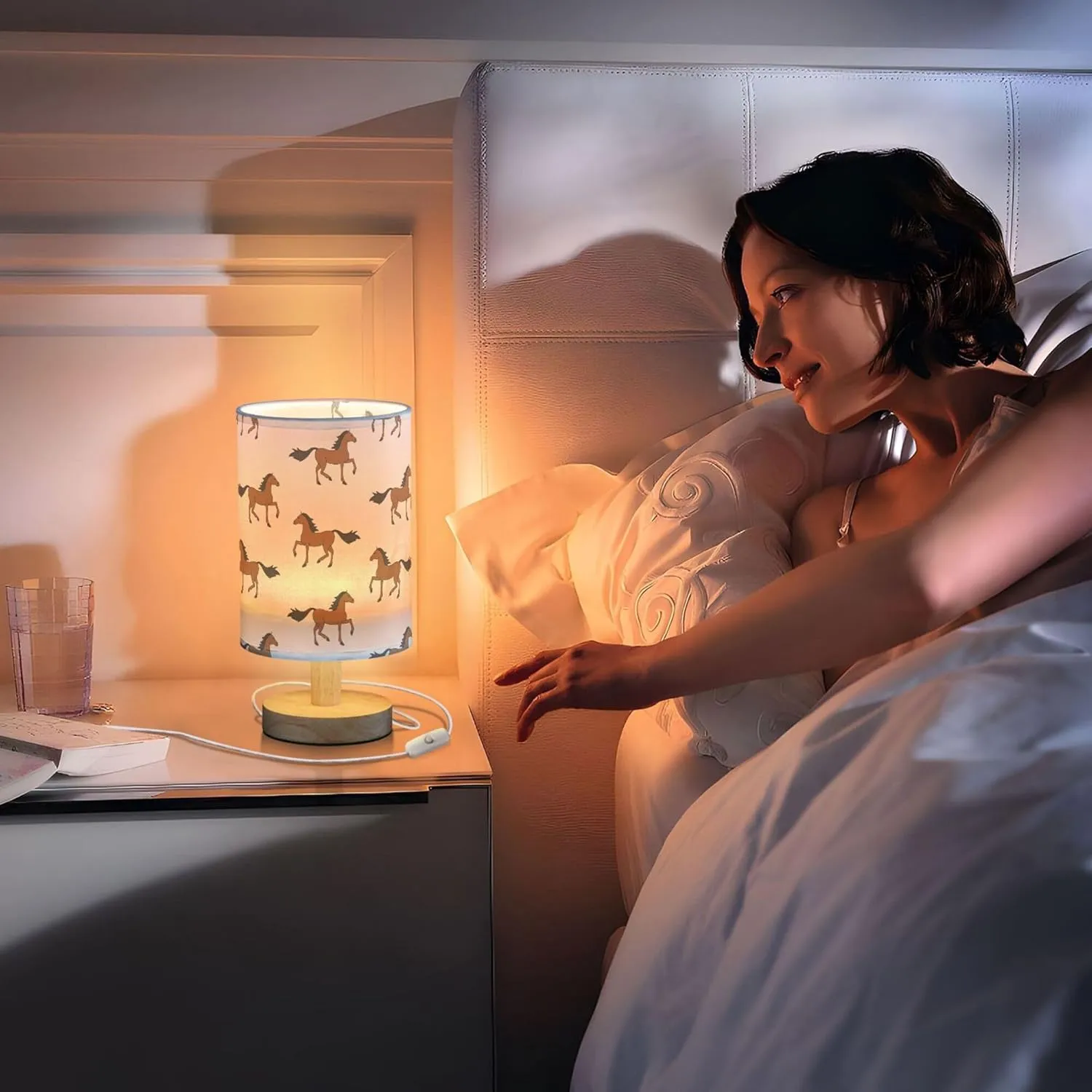 Table Lamp Brown Horse Pattern Nightstand Lamp with Wood Base Fabric Lamp Shade Bedside Desk Lamp for Living Room Bedroom Kids Room Office