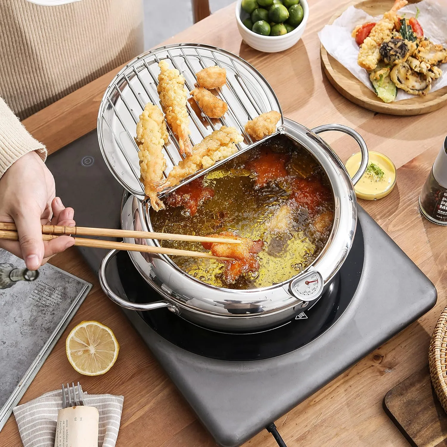 Tempura Deep Frying Pot 3.4L, 304 Stainless Steel Deep Fryer pot with Fahrenheit Thermometer and Oil Draining Rack for Tempura chips, Fish, and Chicken