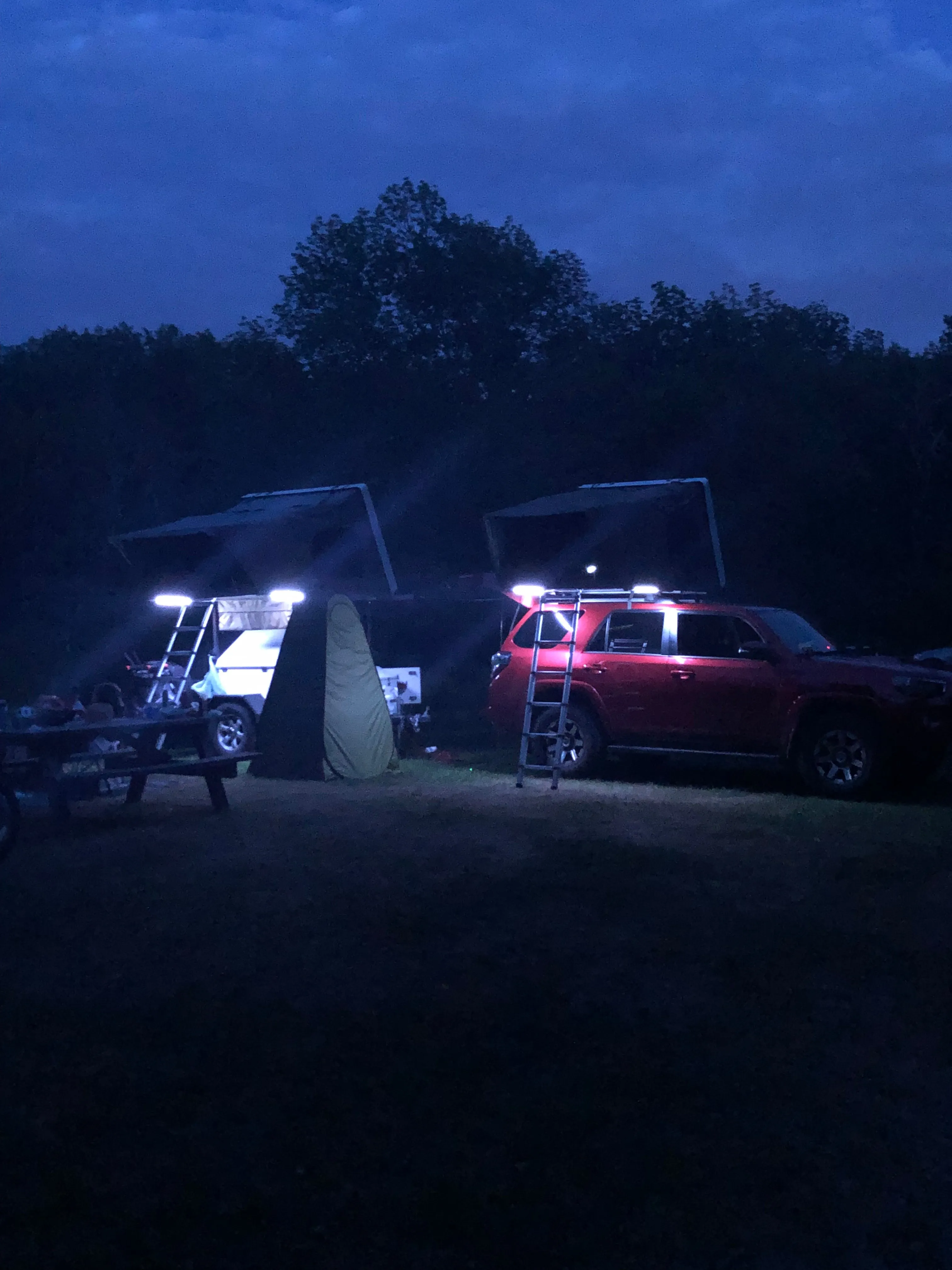 The Pinnacle Roof Top Tent - Aluminum Shell