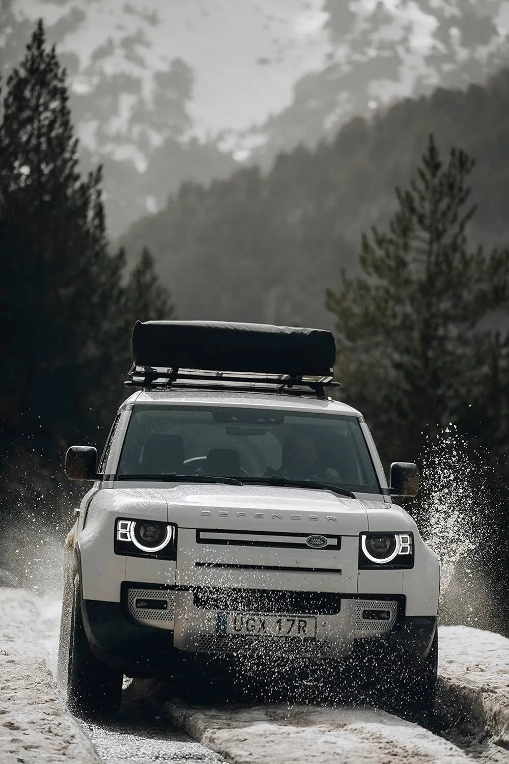 Thule Approach Rooftop Tent - Medium