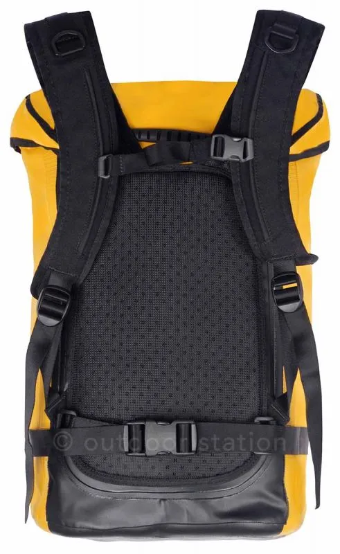Track Dry Backpack