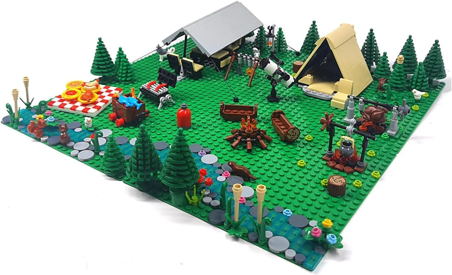 Urban Camping Building Block Kit, Outdoor Forest Tent Adventure Toys, Tent, Campfire (675Pcs)